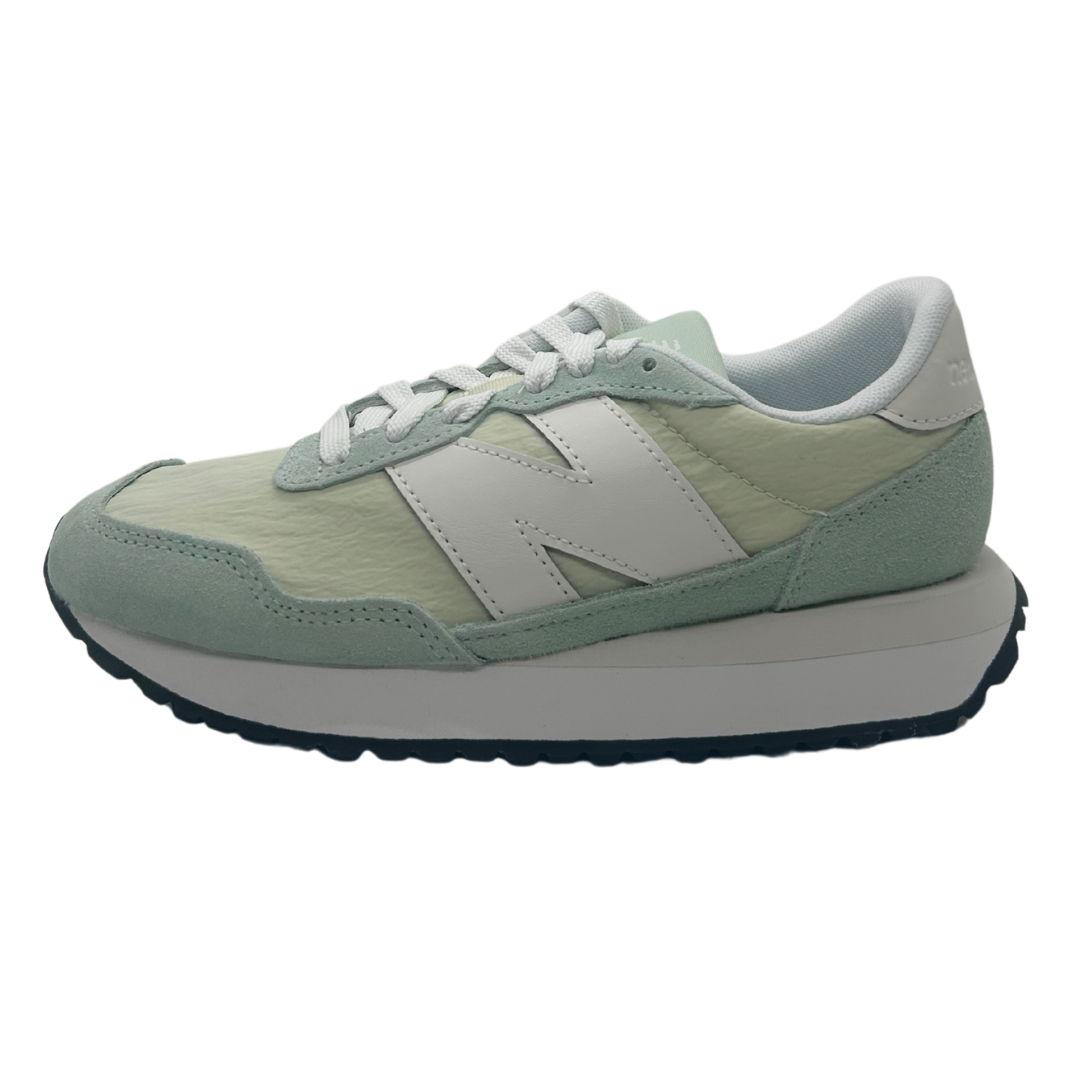 New Balance Women's 237