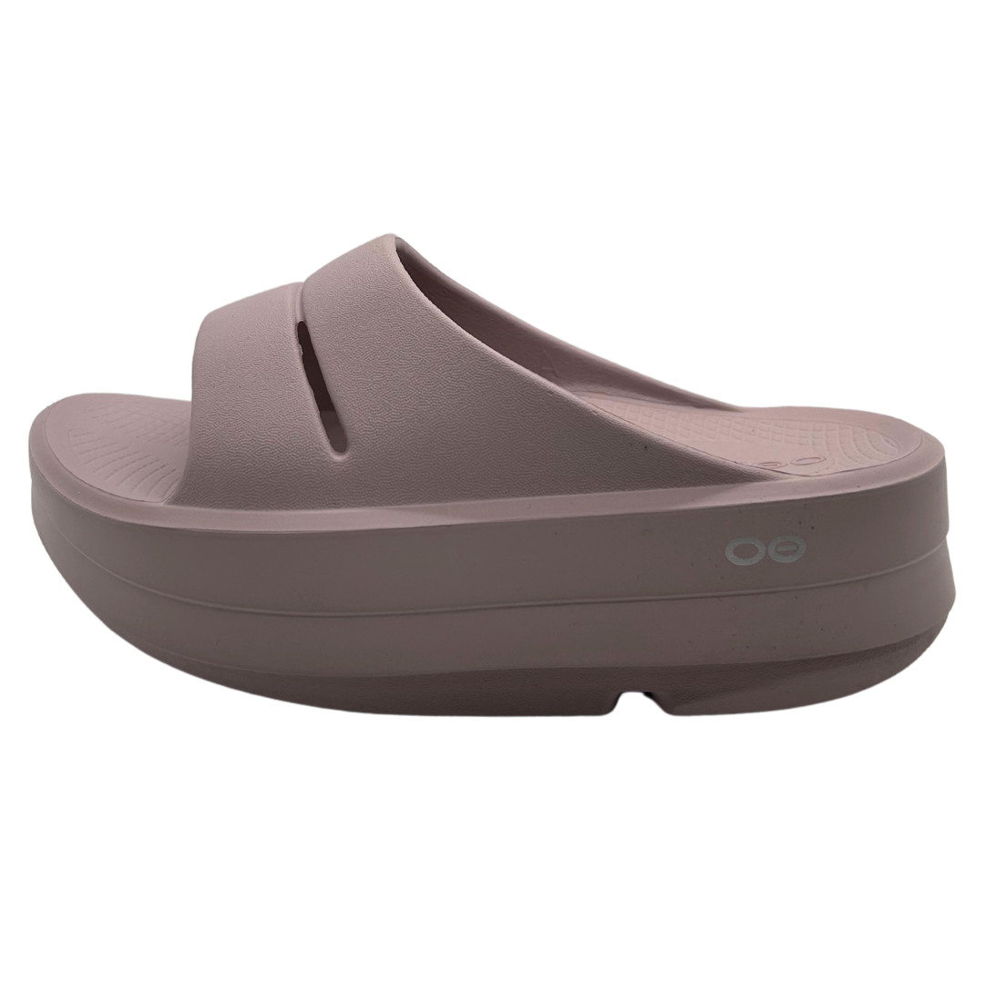 OOFOS Women's OOmega OOahh