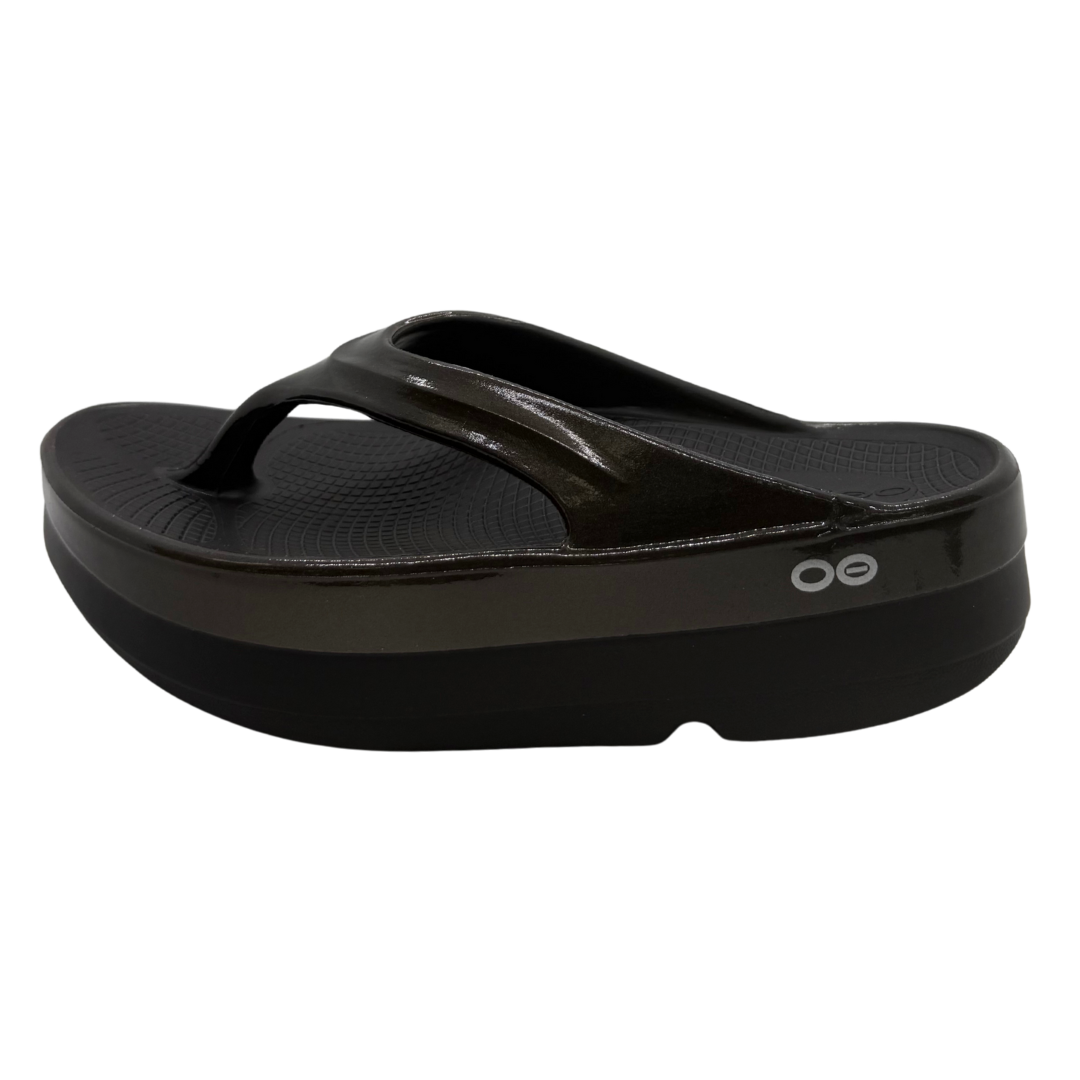 OOFOS Women's OOmega OOlala Stacked Sandal
