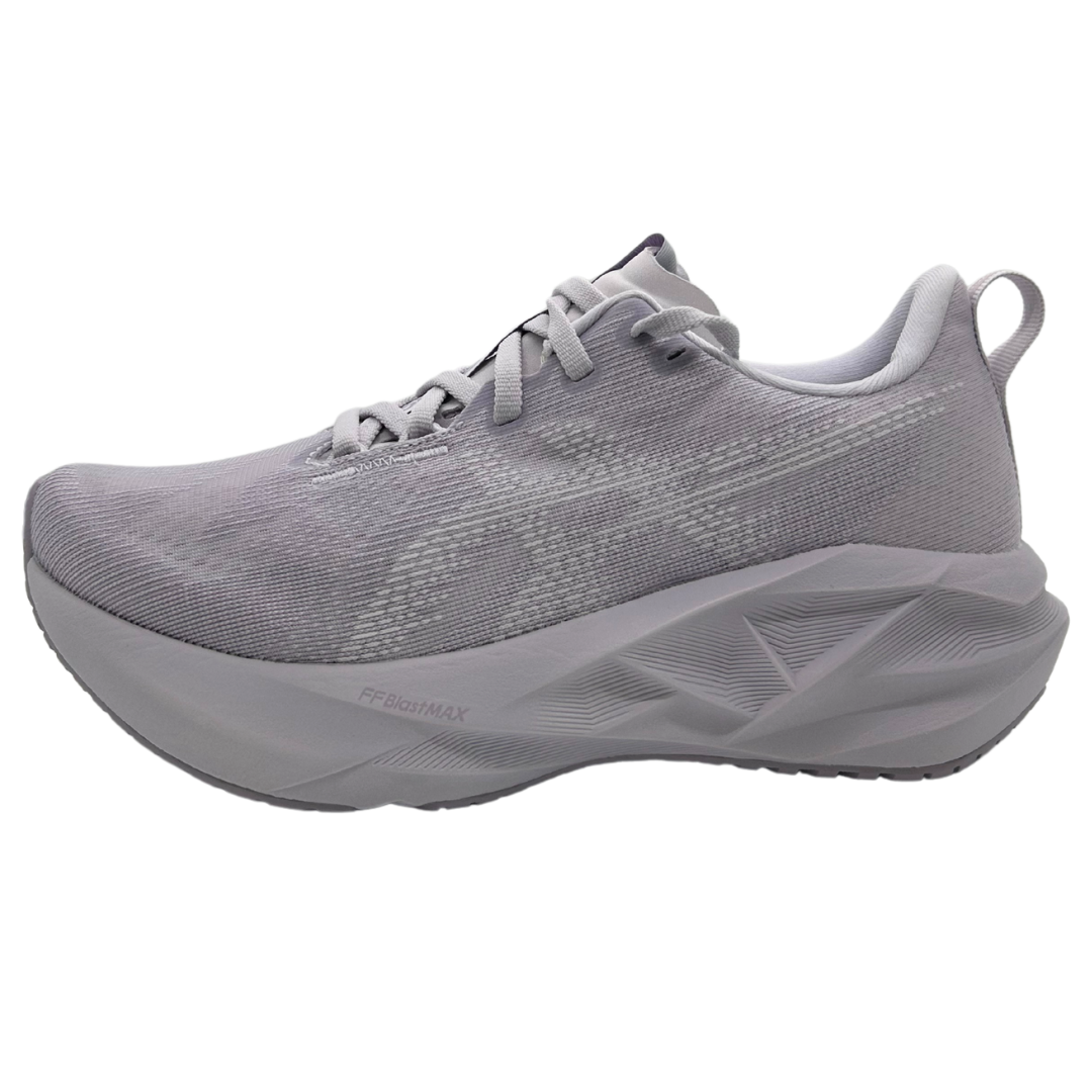 Asics Women's NOVABLAST 5