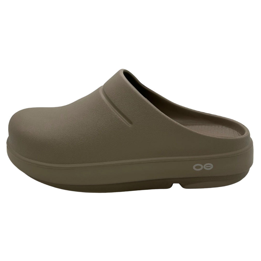 OOFOS Women's OOcloog Clog