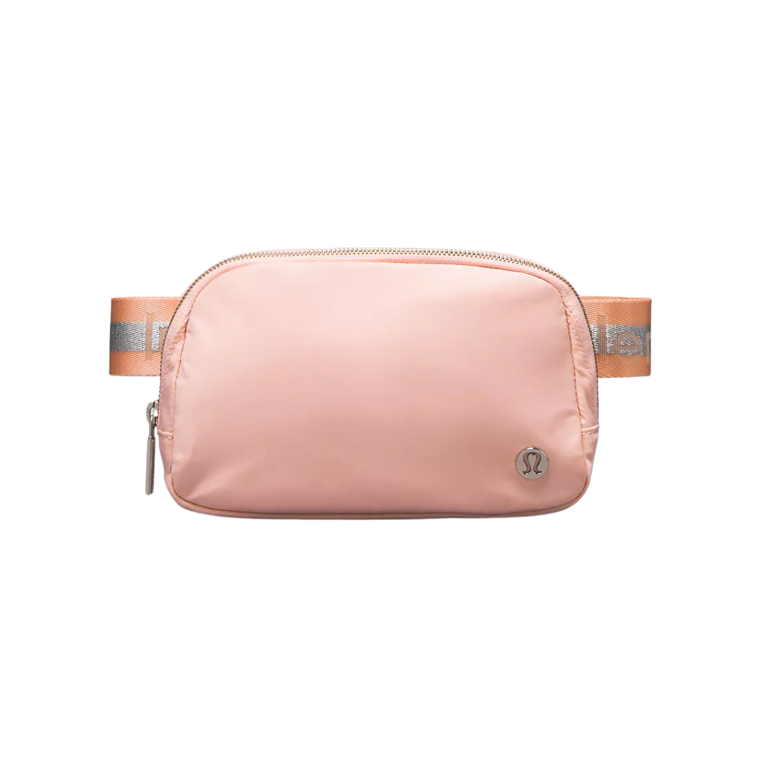 lululemon Everywhere Belt Bag