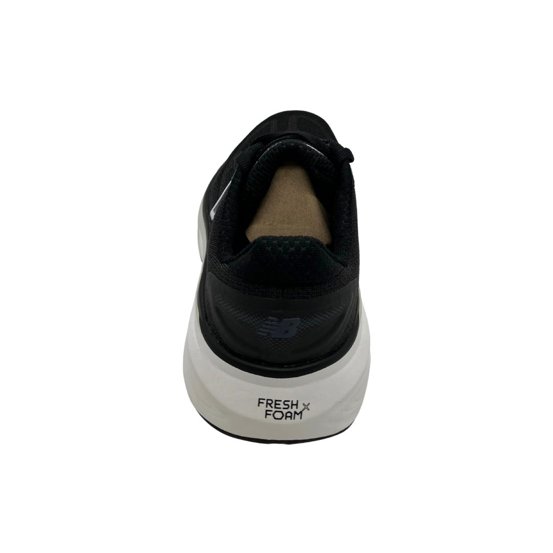 New Balance Women's Fresh Foam X More v6 Wide