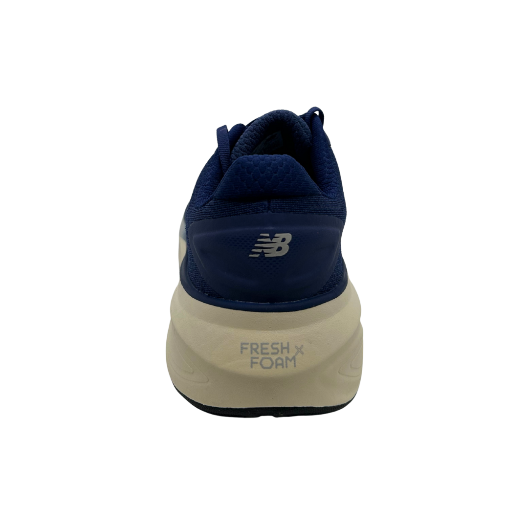 New Balance Women's Fresh Foam X More v6