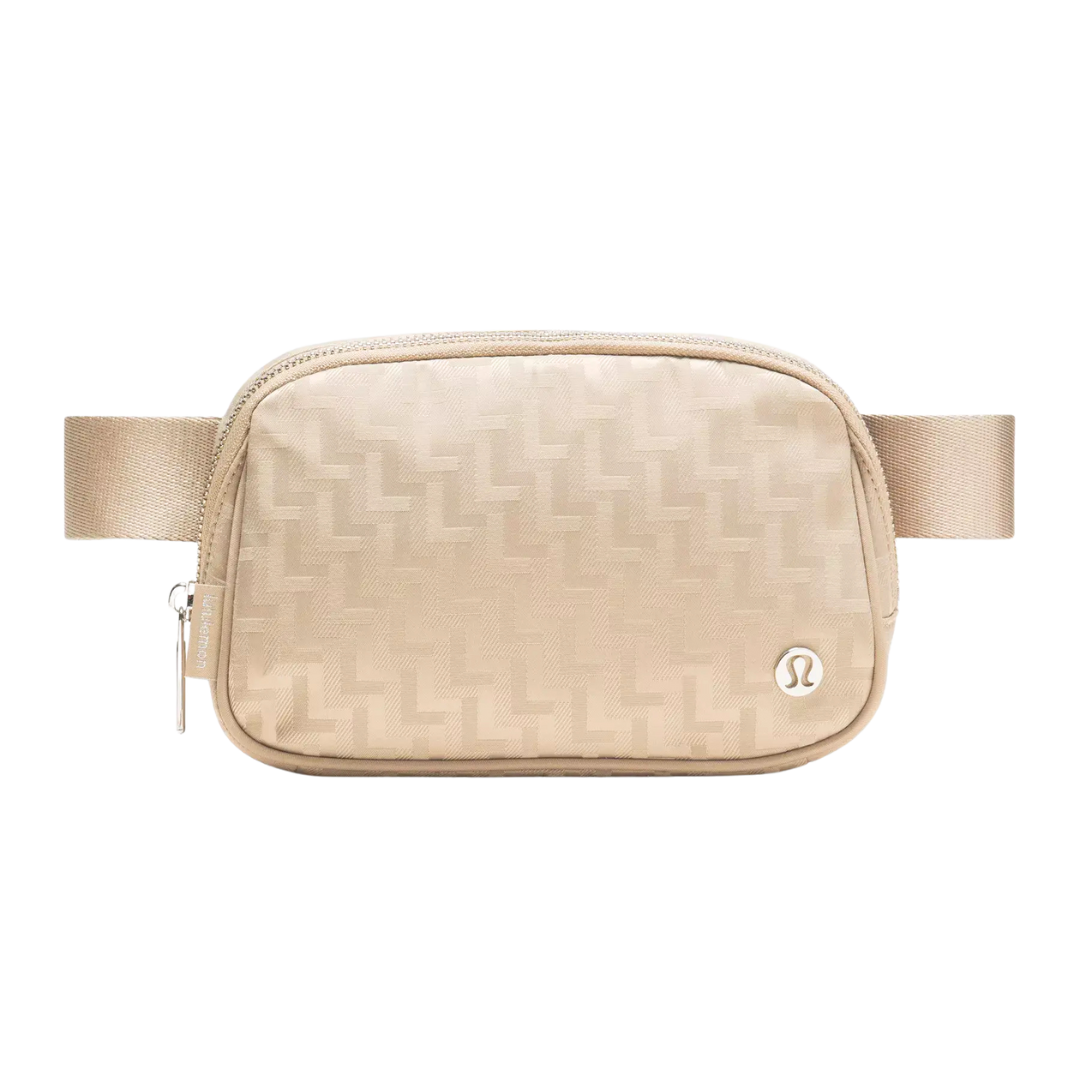 lululemon Everywhere Belt Bag