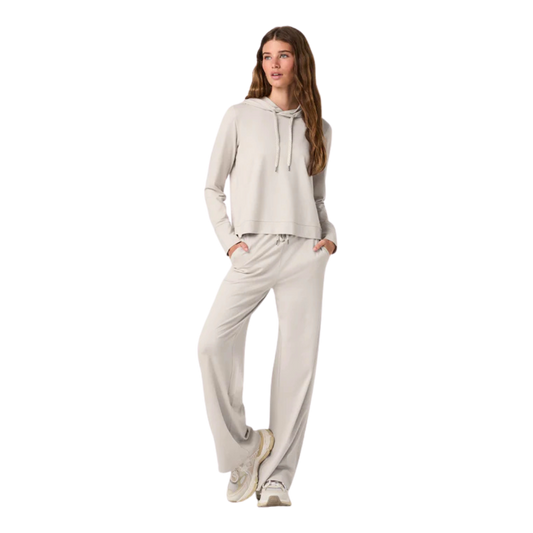 Vuori Women's Halo Essential Hoodie