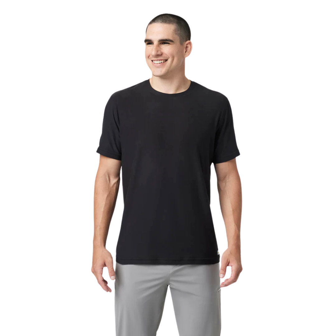 Vuori Men's Strato Tech Tee